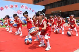米正在考察
